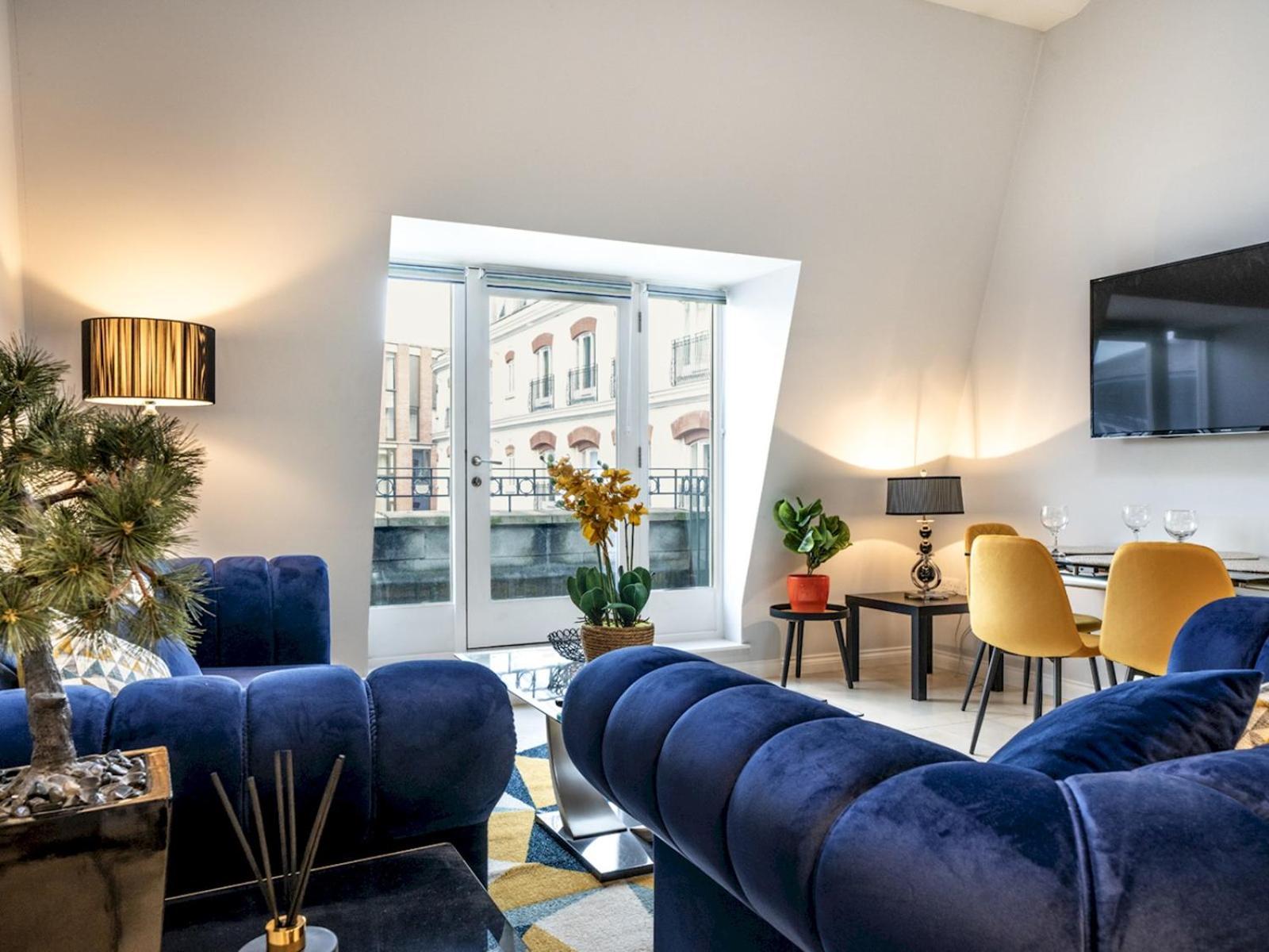 Pass The Keys Luxury Living Cathedral Quarter Cafes Bars Apartment *